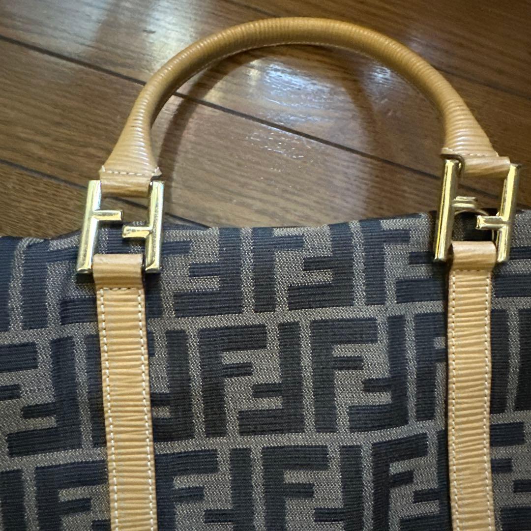 Fendi FFロゴトートバッグ 大容量