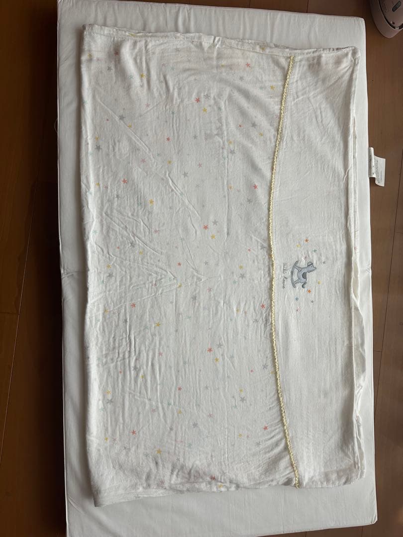 【美品です】ミキハウス　ベビー布団