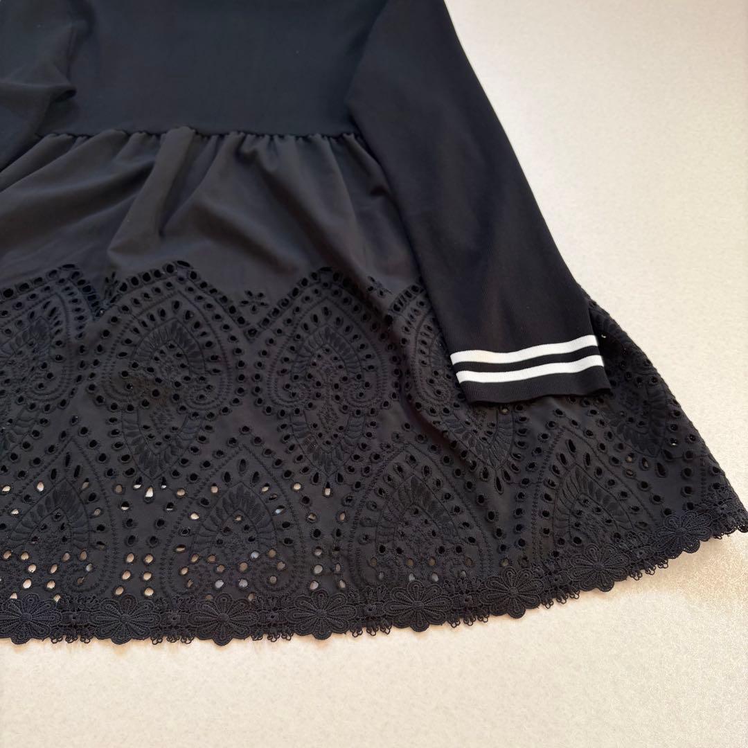 スーパービューティー　チュニック　カットソー　長袖　ビジュー　チャーム　黒