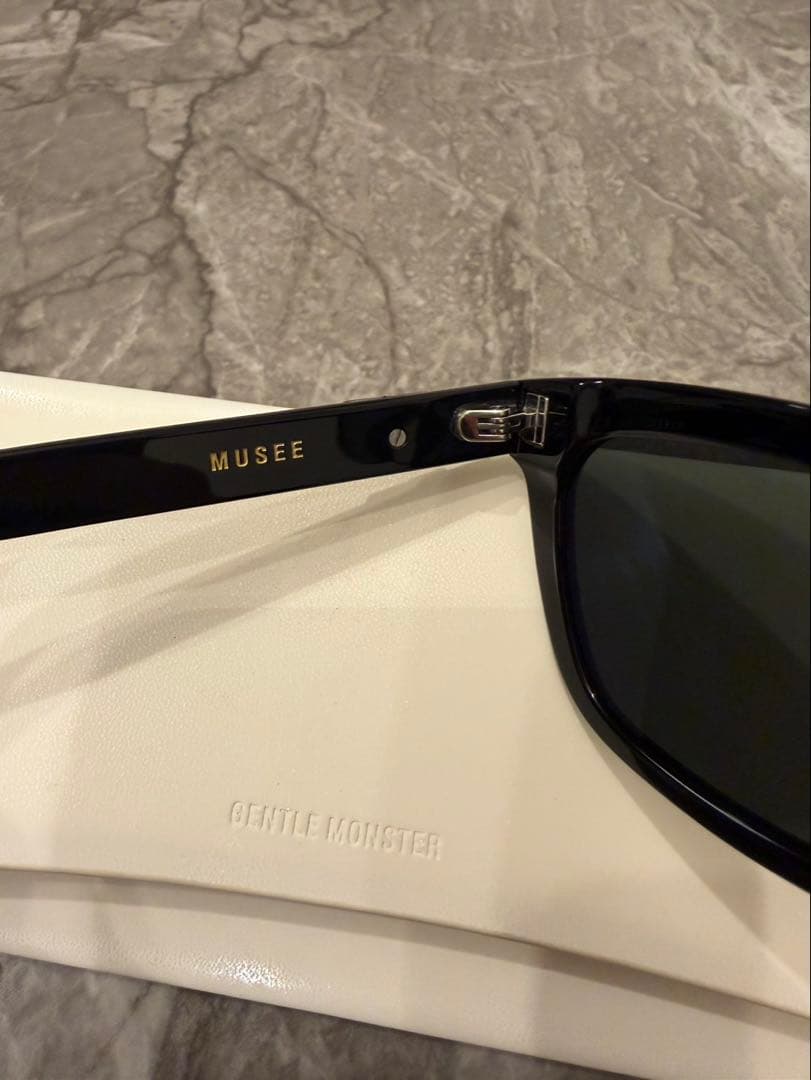【美品】GENTLE MONSTER Museeジェントルモンスター