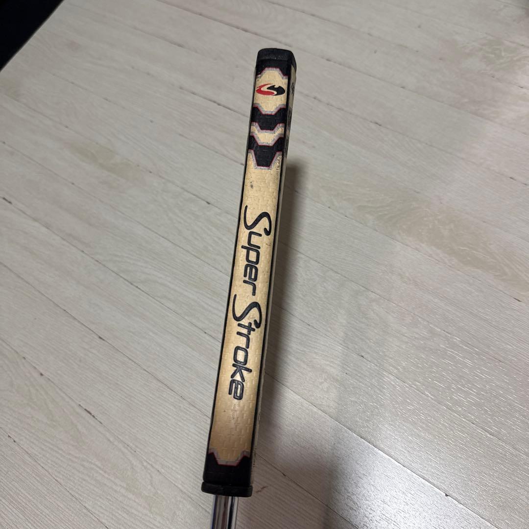 Odyssey White Hot パター