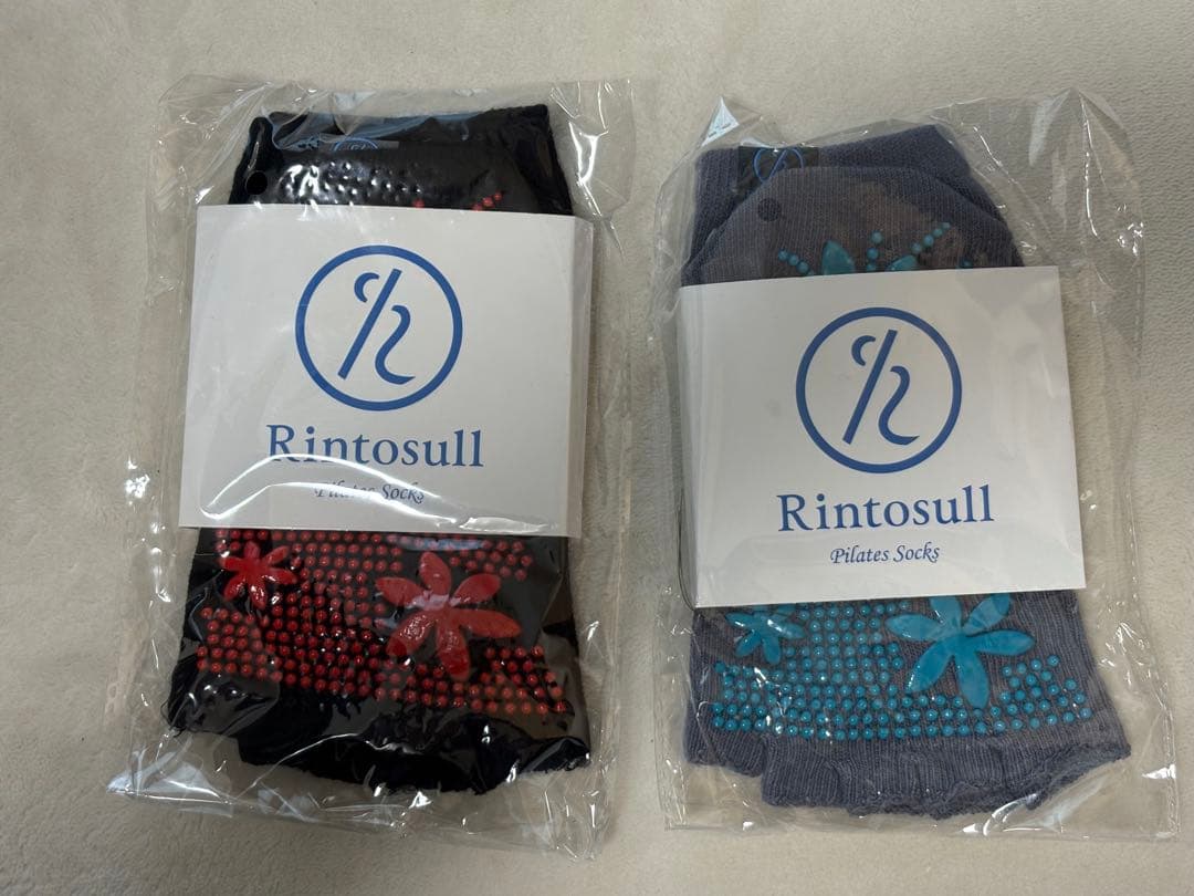 新品・未開封【リントスル】トップスMサイズとソックス2点のセット