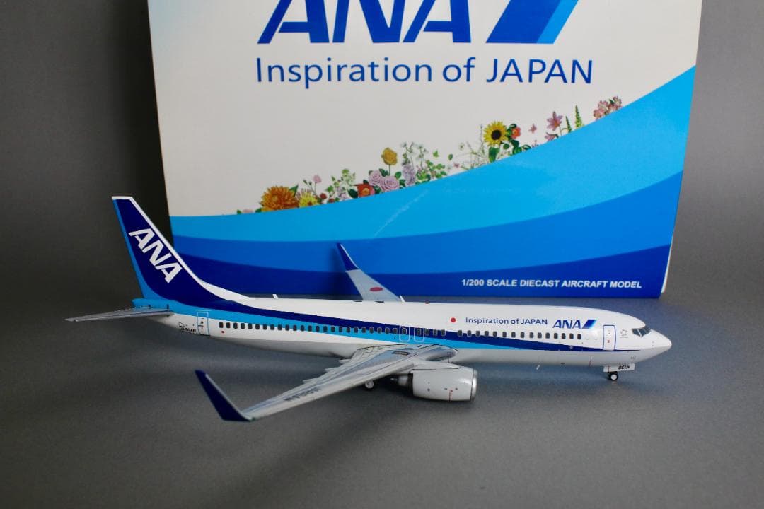 さ*む様 【レア】ANA B737-800 JA86AN 1/200 IOJ塗装