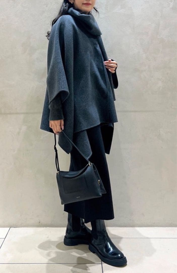 今期新作theory luxe 試着のみMoxie Stella Coat 38