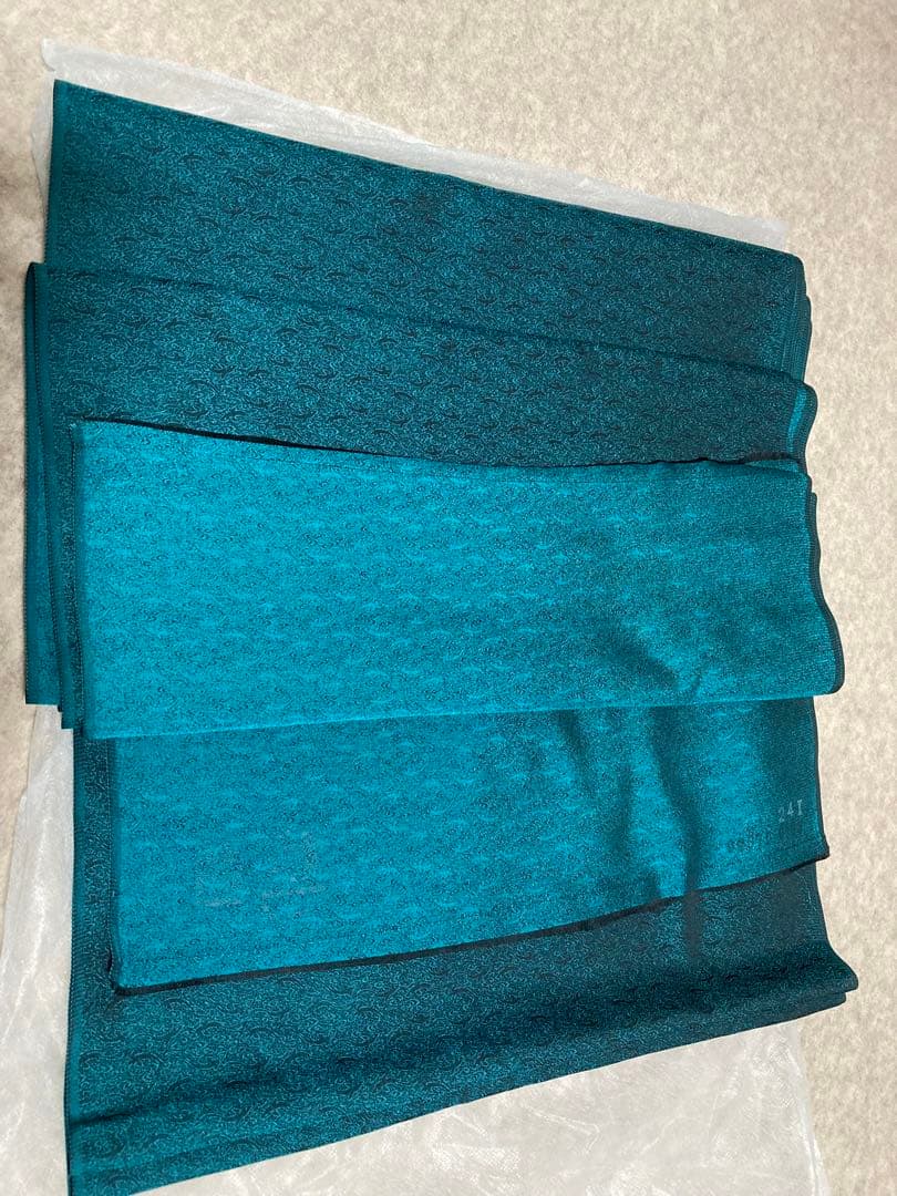 asami　ワタマサ　洗える正絹長襦袢反物　鮫の小紋柄　深緑色