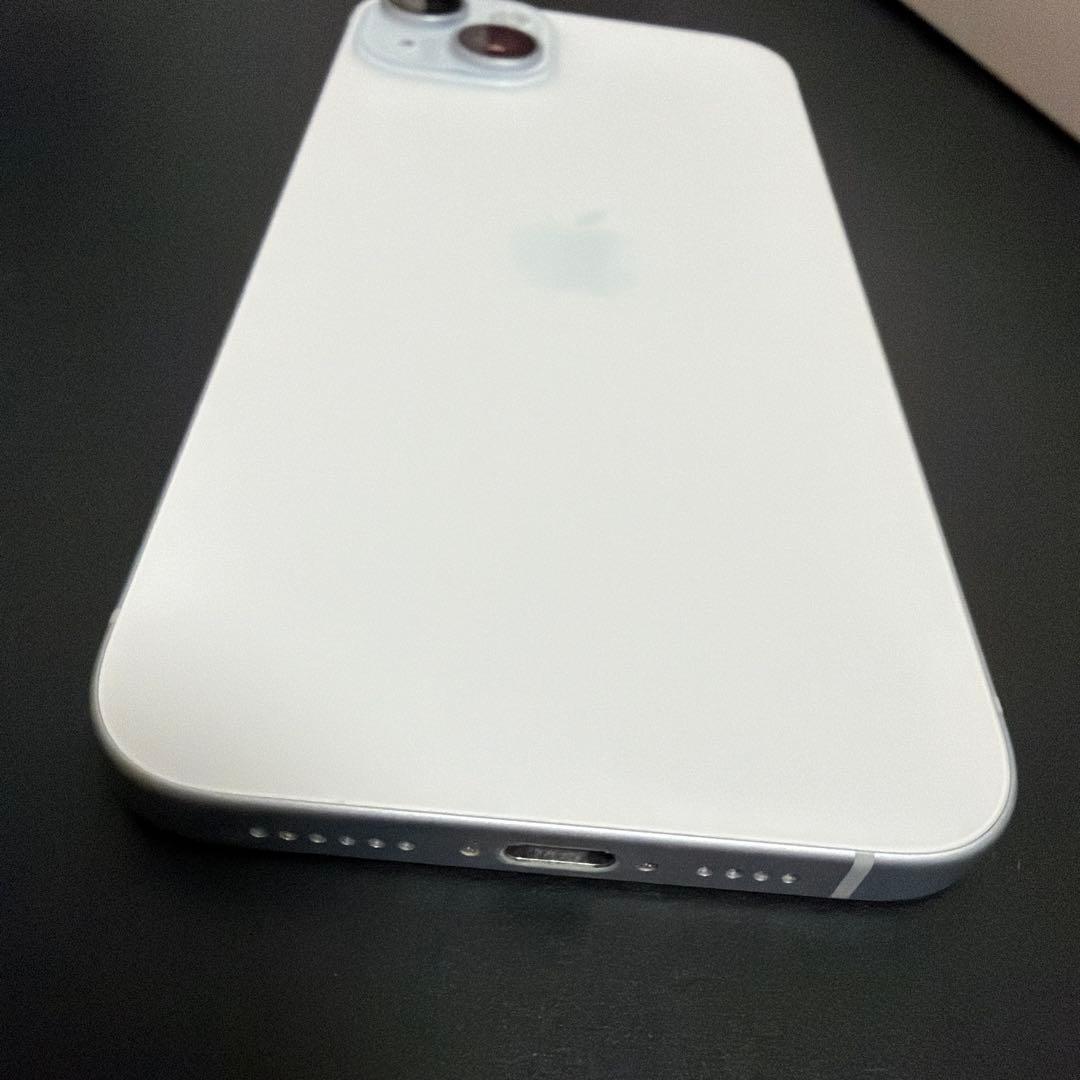Apple iPhone 15 plus ブルー 美品　本体 87%