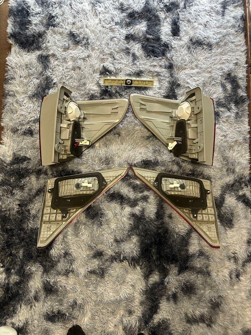 アルファード　20系　テールランプ ハイマウント