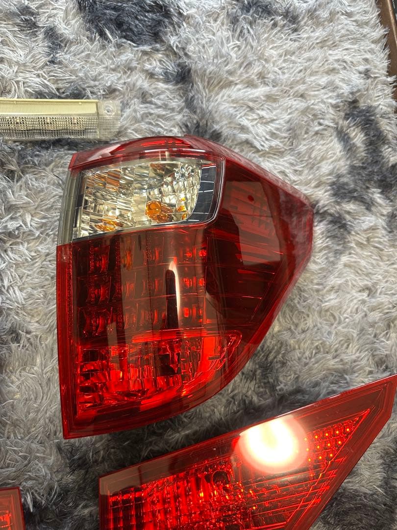 アルファード　20系　テールランプ ハイマウント
