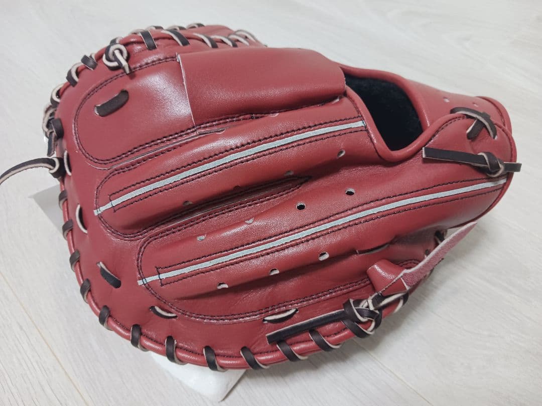 新品未使用　キャッチャーミット　軟式　ハイゴールド　己極シリーズ