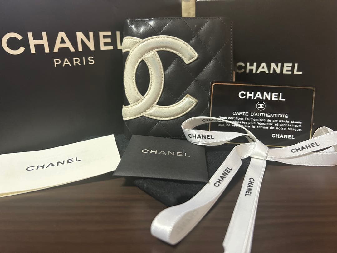 シャネル　二つ折り財布　カンボンライン　【おまけ付き　エルメスのりぼん】