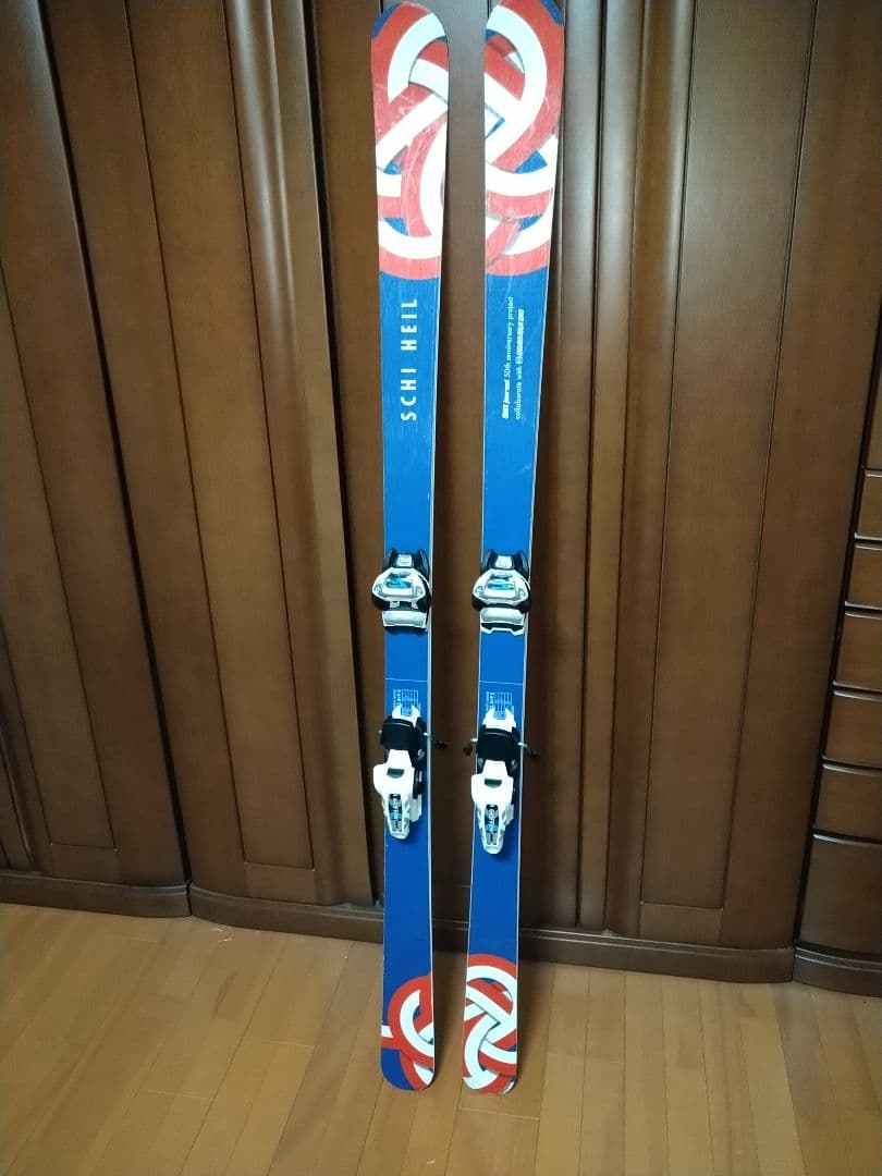 オガサカスキー＋Ski Journal50周年記念限定モデル