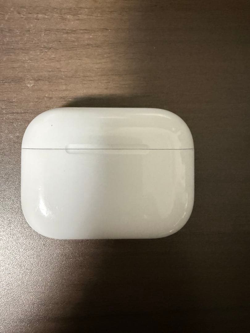 パ*ル様 AirPods Pro3 本体 充電ケース付き
