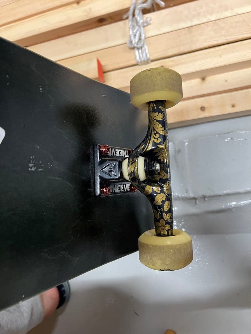 スケートボード　バラ組み立て品