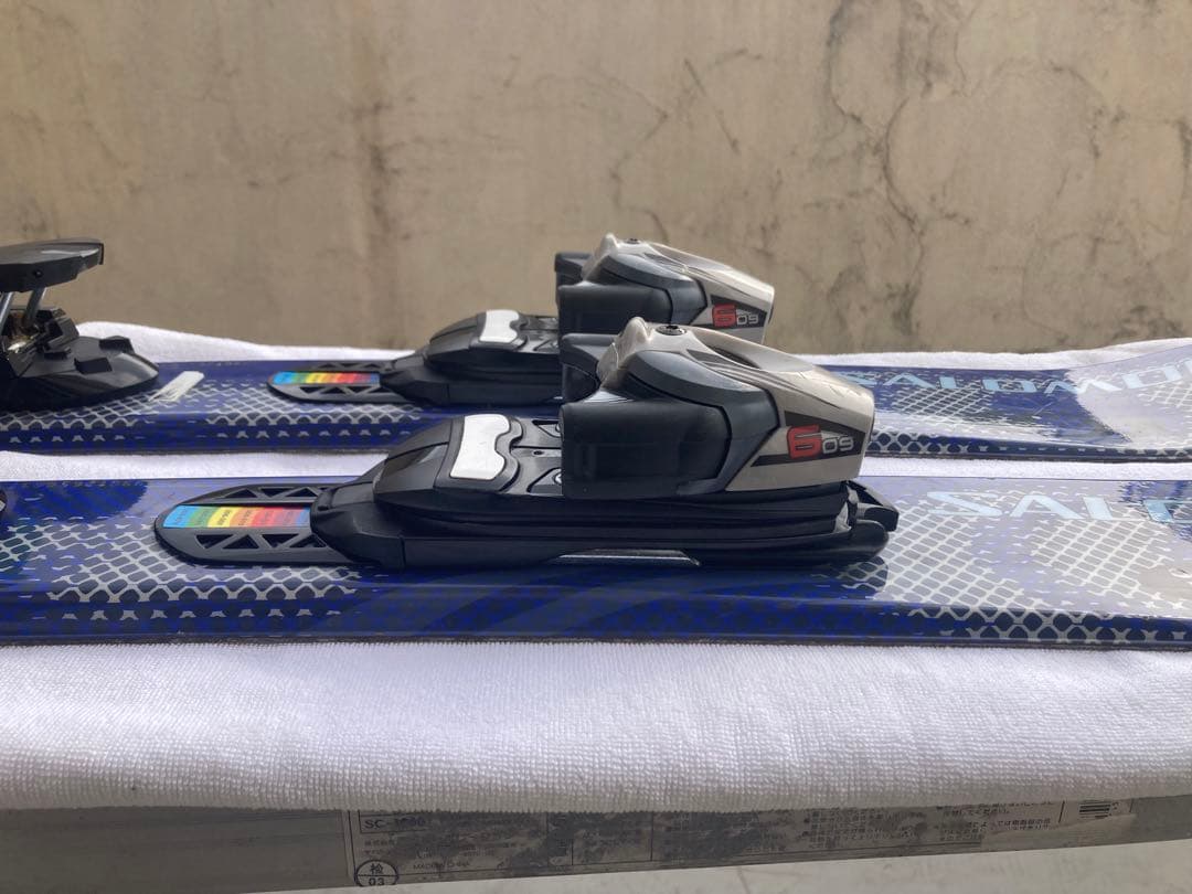 ショートスキー　(ファン)ボードと解放ビィンディング のセット　SALOMON青