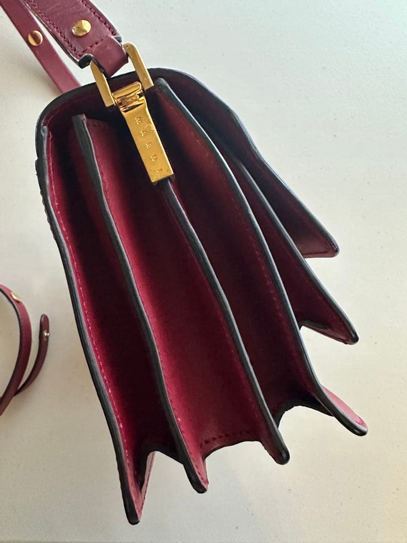 MARNI ショルダー　トランク　ボルドー