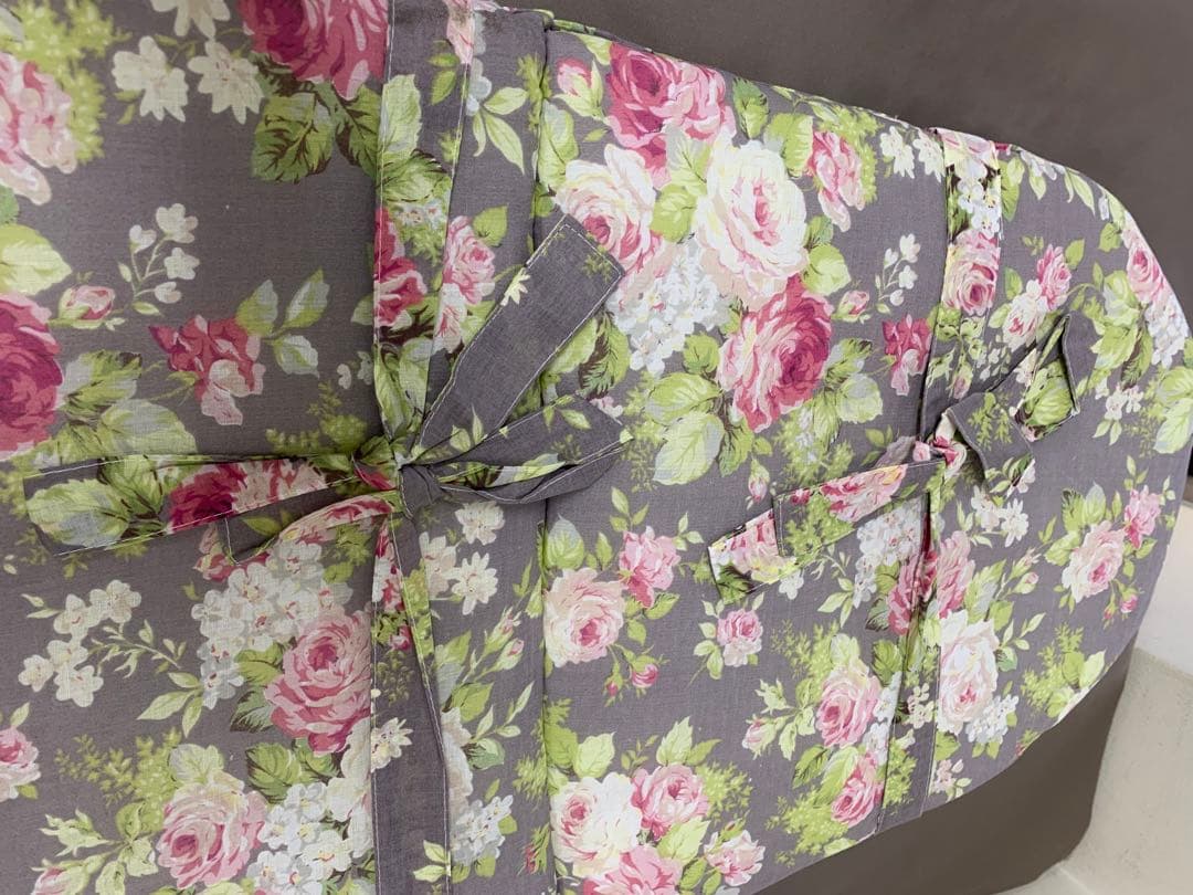 みみ　ローラアシュレイ風　背当て付き椅子シートクッション　4枚セット