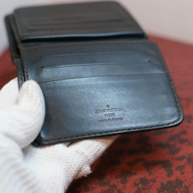 LOUIS VUITTON ユタ コンパクトウォレット 2つ折り財布