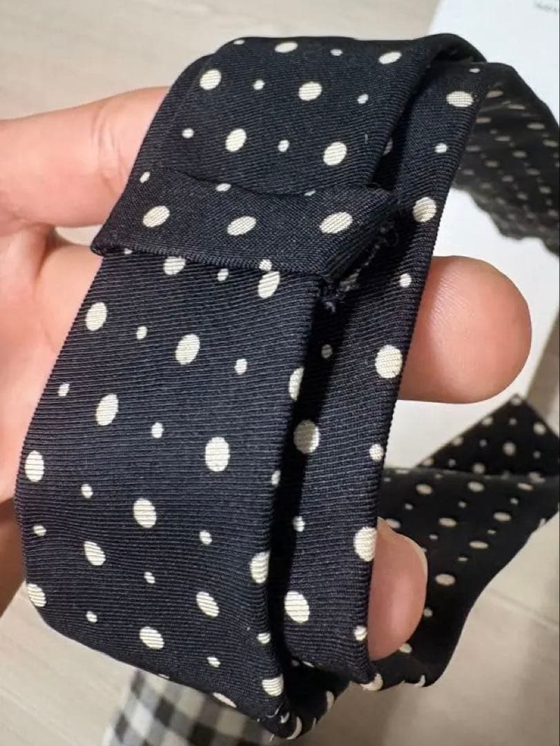 【最終値下げ】celine ナロータイ　ドット