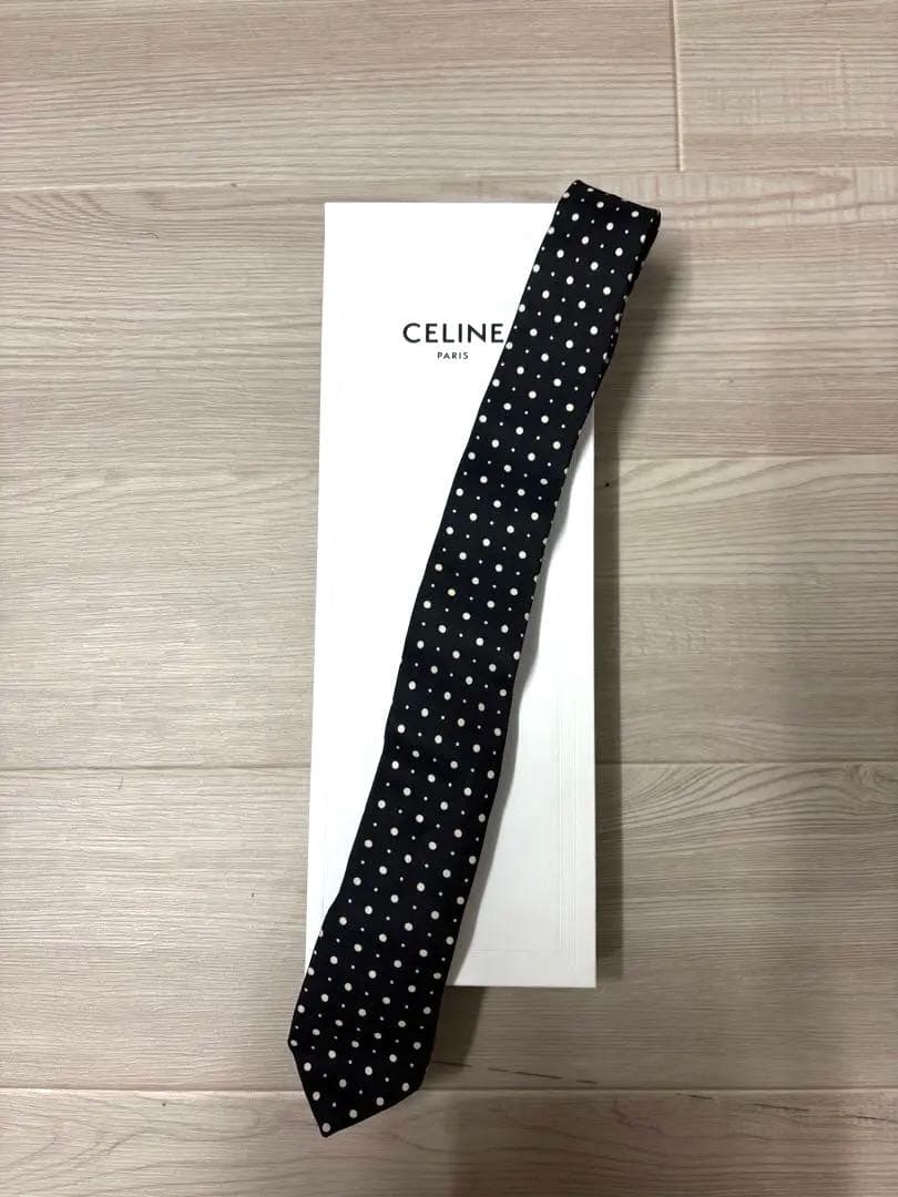 【最終値下げ】celine ナロータイ　ドット