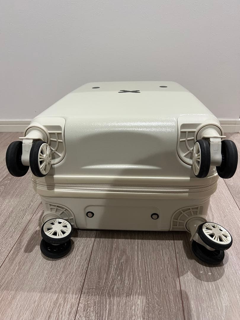 miffy キャリーケース　おまけネームタグ付き