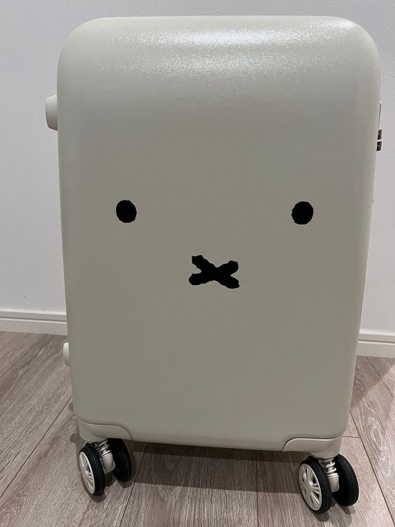 miffy キャリーケース　おまけネームタグ付き