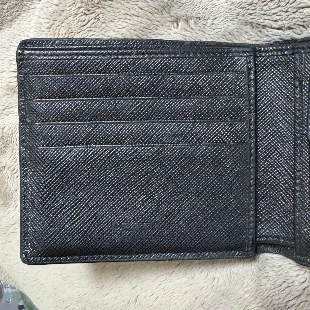 PRADA ブラック 二つ折り財布