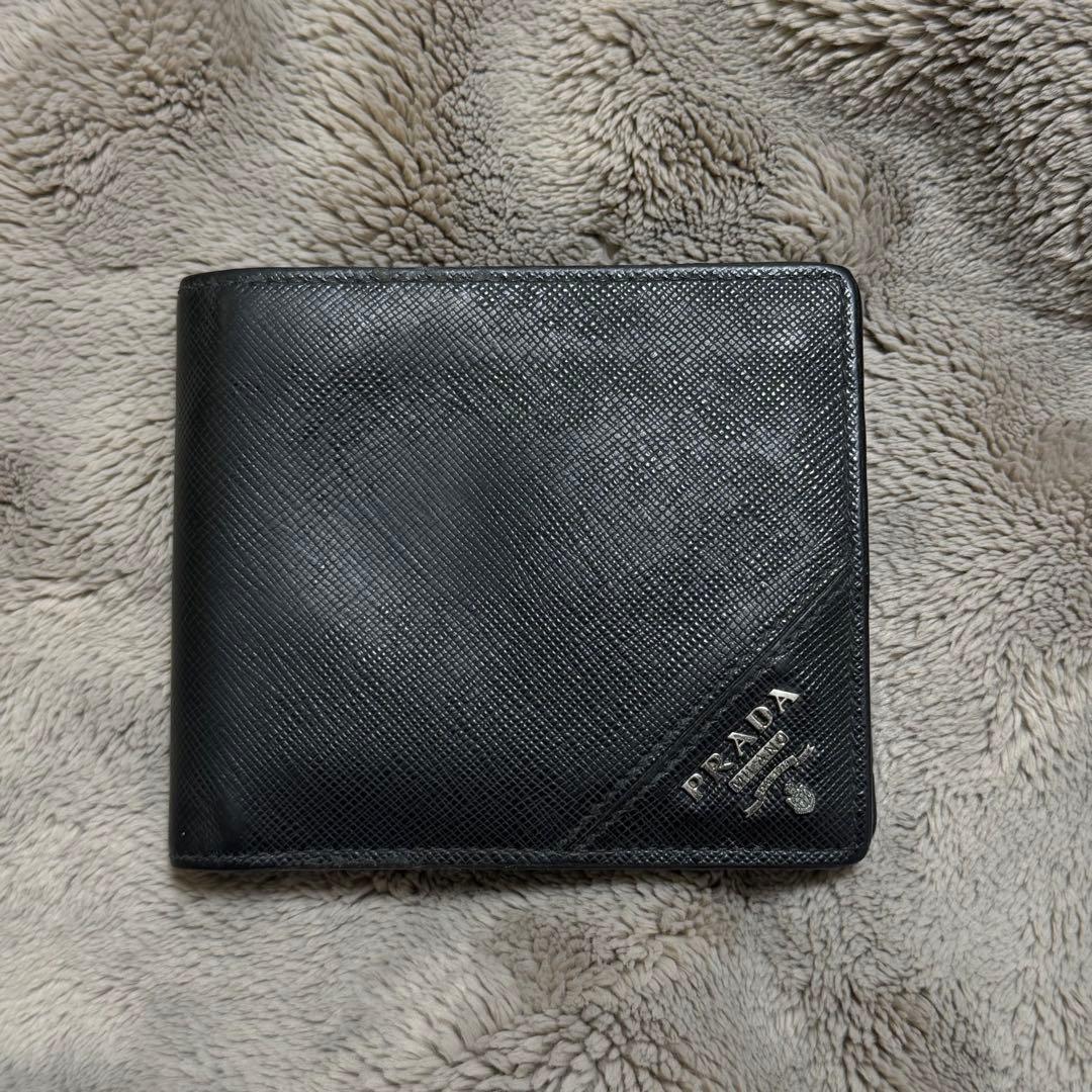 PRADA ブラック 二つ折り財布