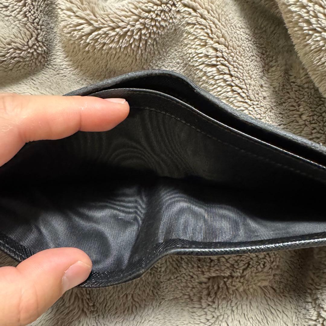 PRADA ブラック 二つ折り財布