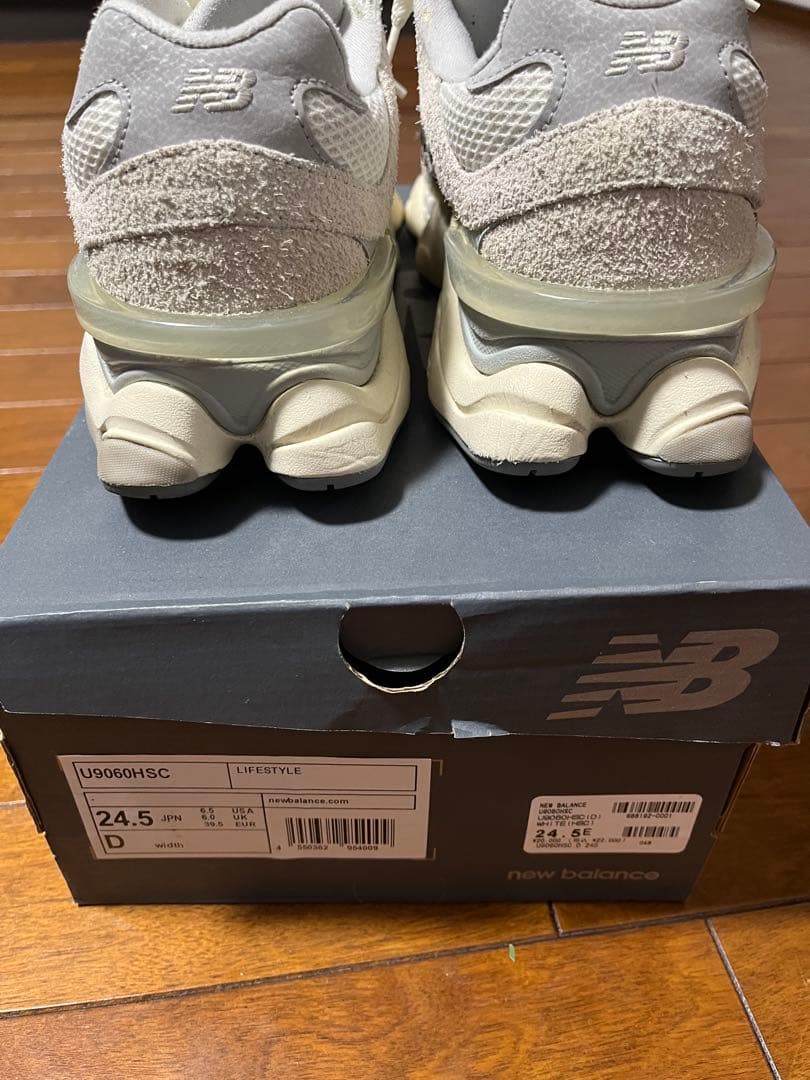 New Balance 9060 HSC ホワイト/グレー 24.5cm