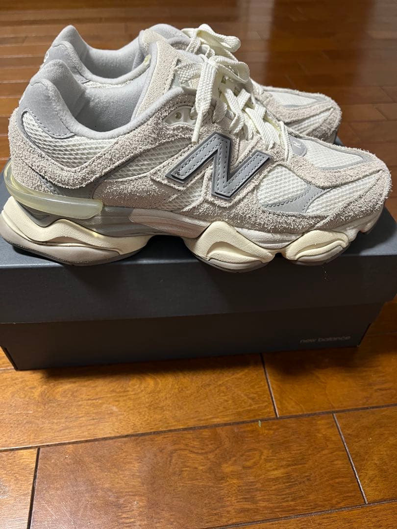 New Balance 9060 HSC ホワイト/グレー 24.5cm
