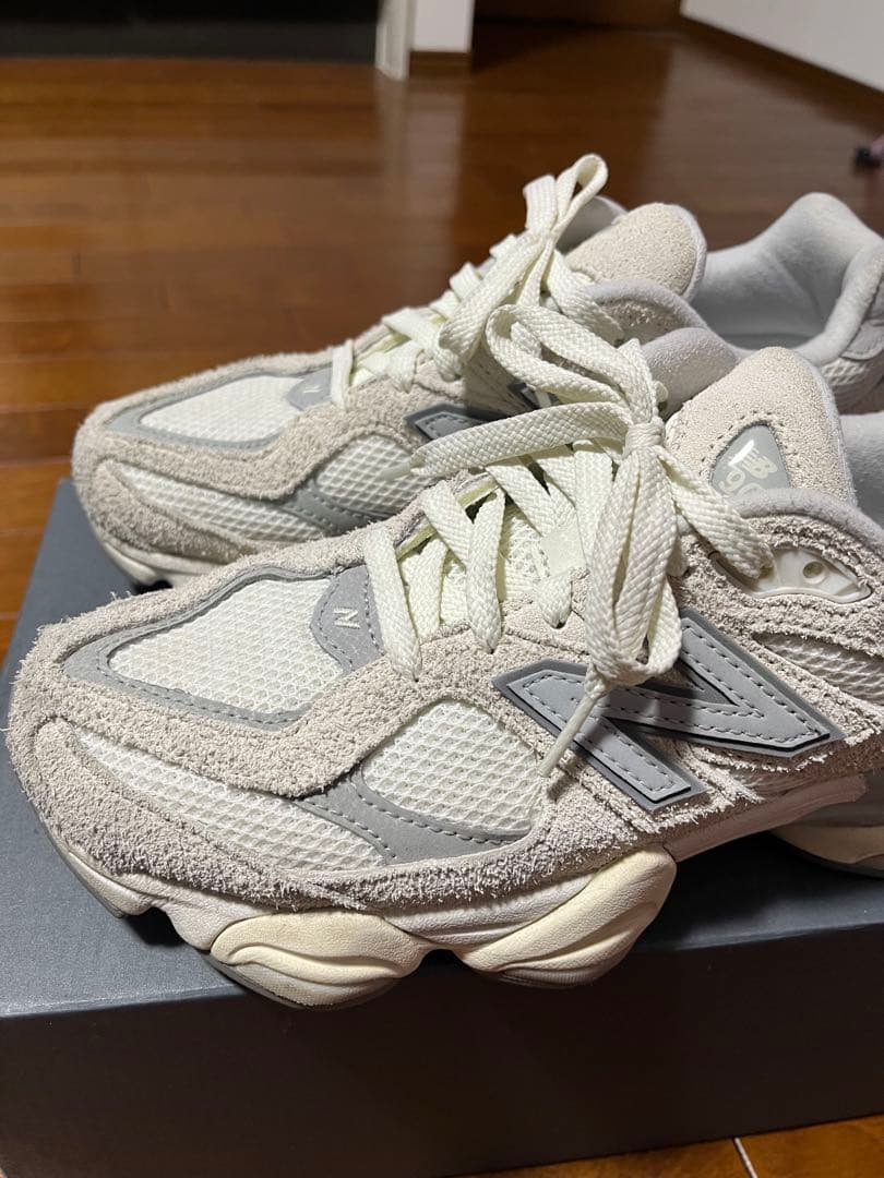 New Balance 9060 HSC ホワイト/グレー 24.5cm