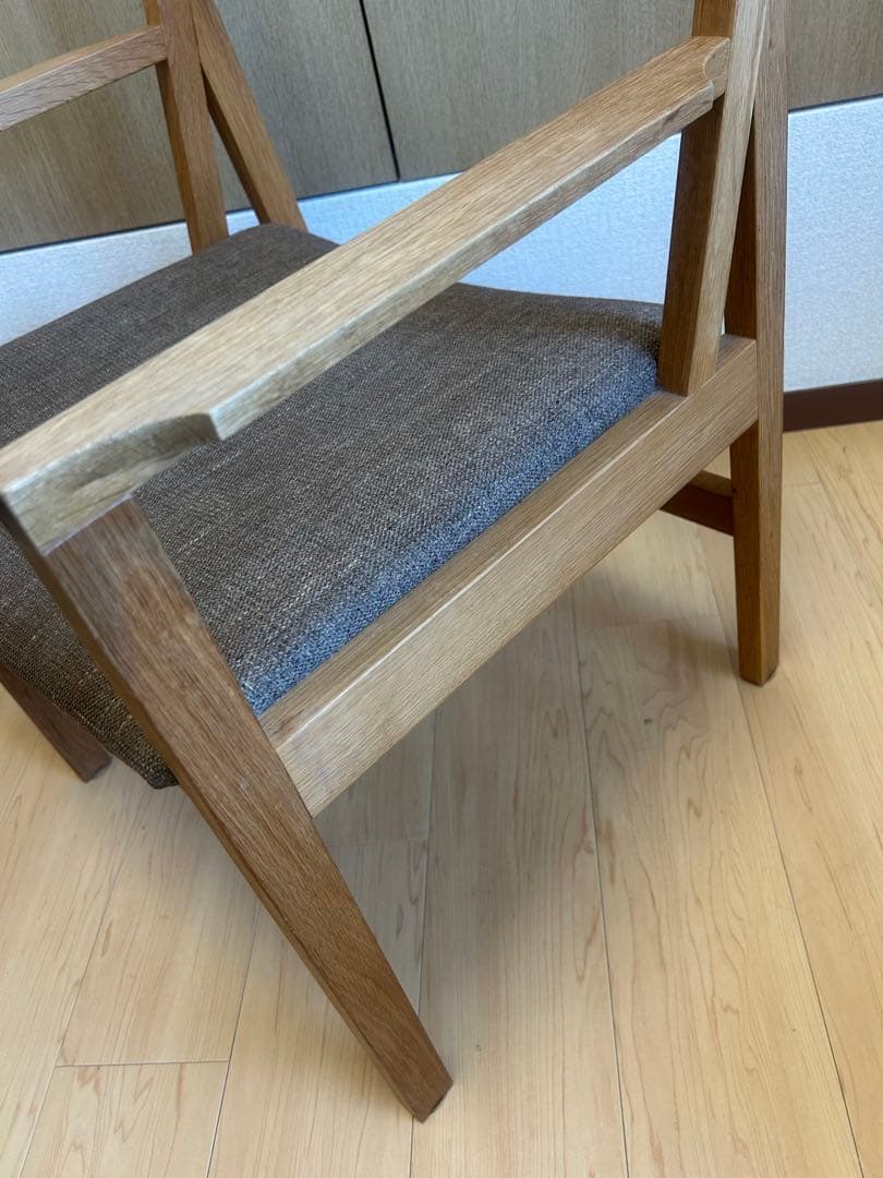 karf standard label アームチェア　ダイニングチェア　①