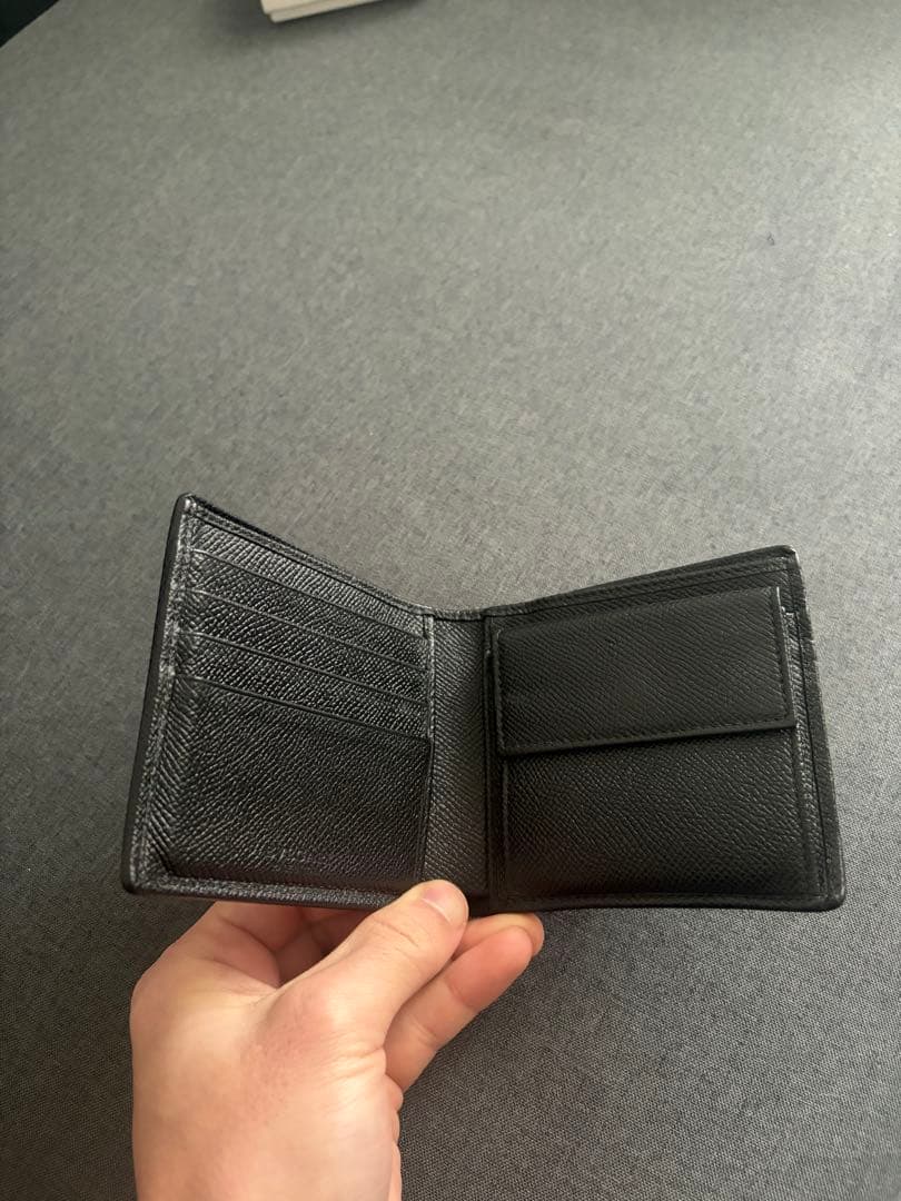 お*ぶ様 極美品　ブルガリ　黒レザー　二つ折り財布