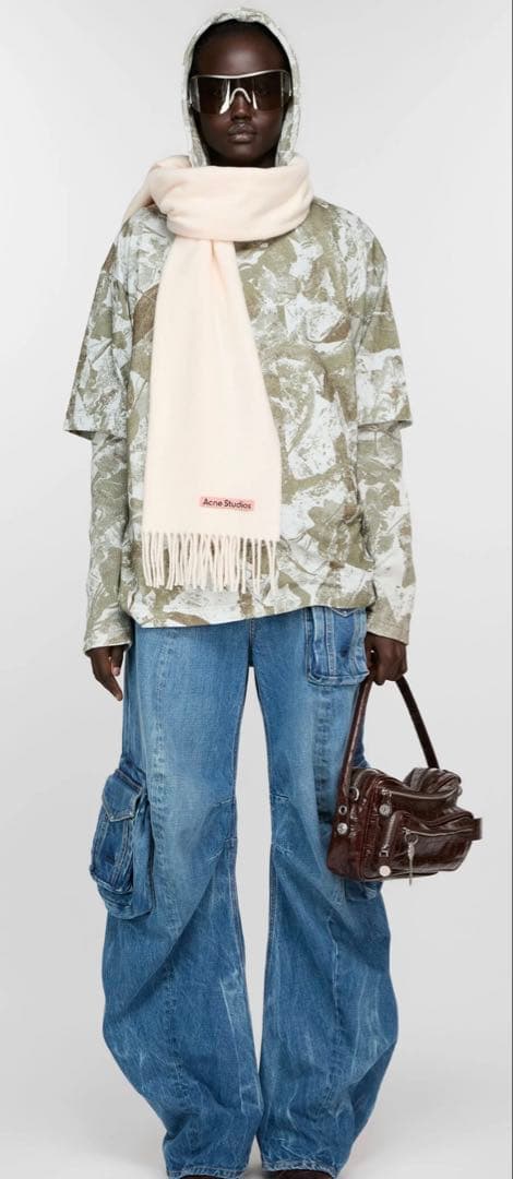 Acne Studios フリンジスカーフ クリーム色　マフラー　白