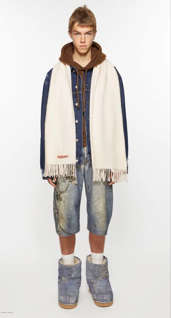 Acne Studios フリンジスカーフ クリーム色　マフラー　白