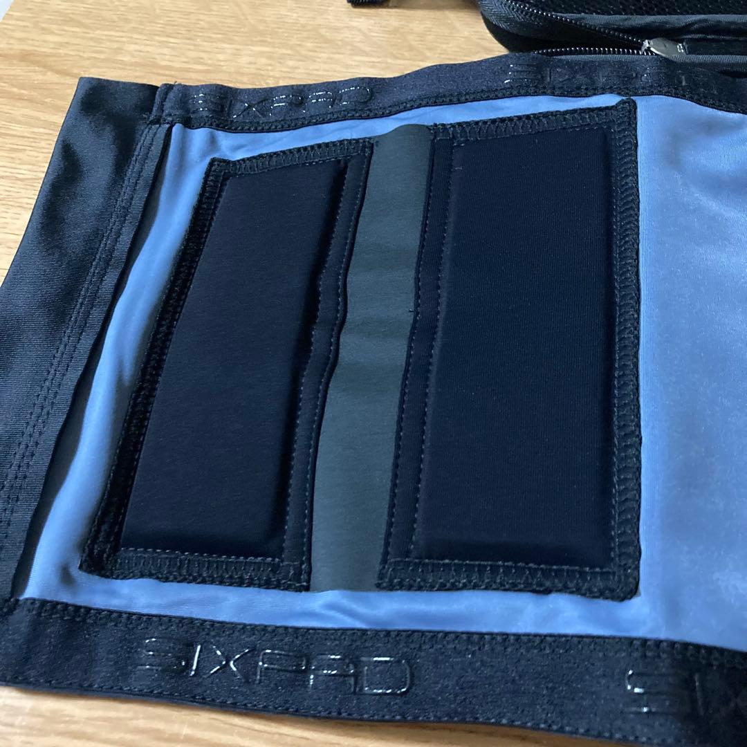 新品未使用　SIXPAD パワースーツライトアブズ　Sサイズ