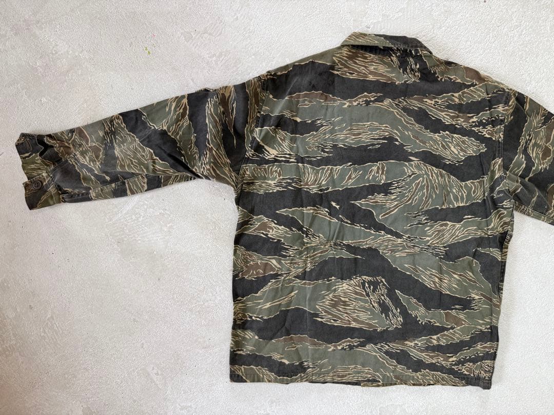 レプリカ　タイガーストライプ