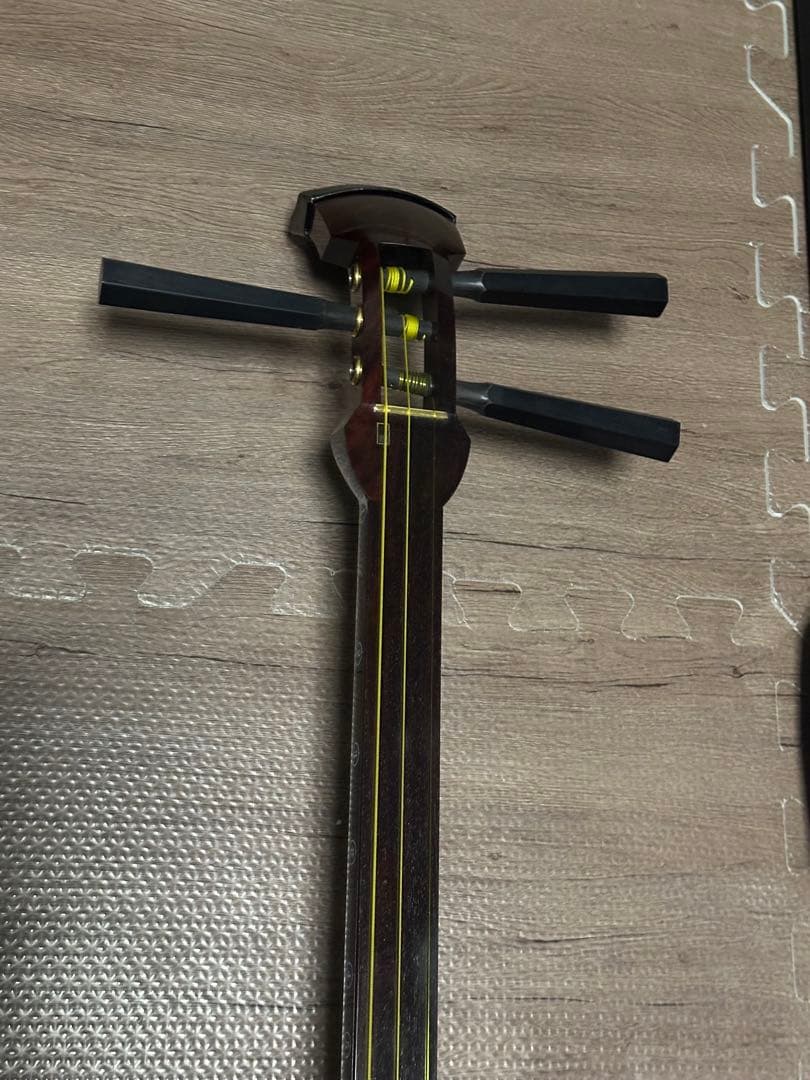 紅木 三味線本体＋ケース その他付属品 さわり付き すぐ演奏できます