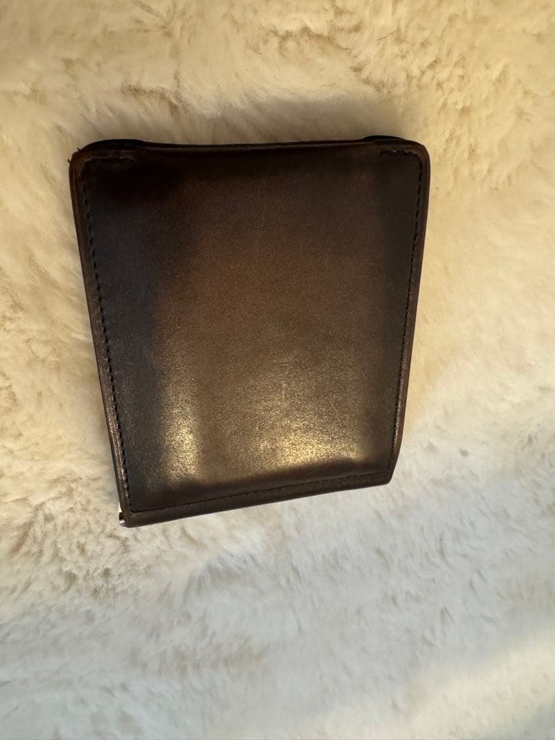 ベルルッティ レザー マネークリップ ブラウン店舗にて磨き済み