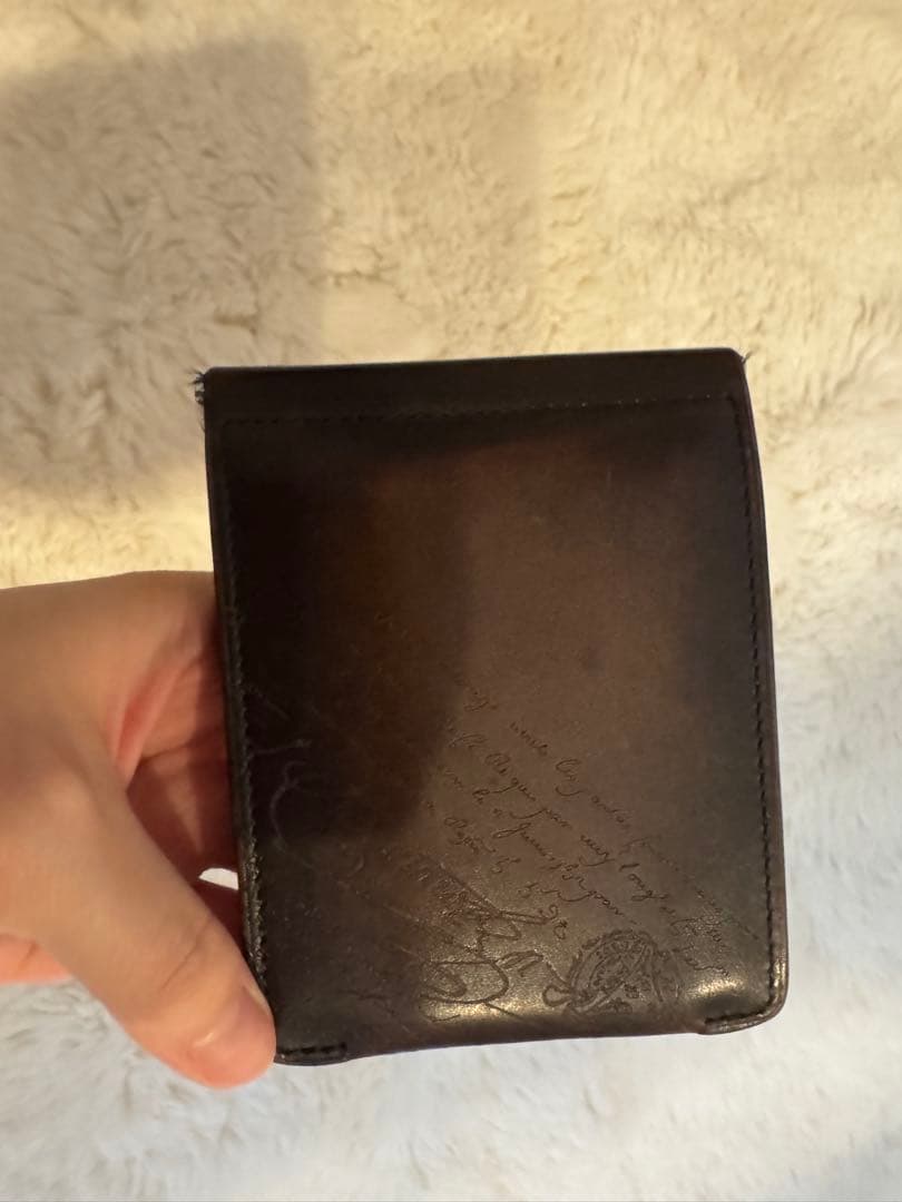 ベルルッティ レザー マネークリップ ブラウン店舗にて磨き済み