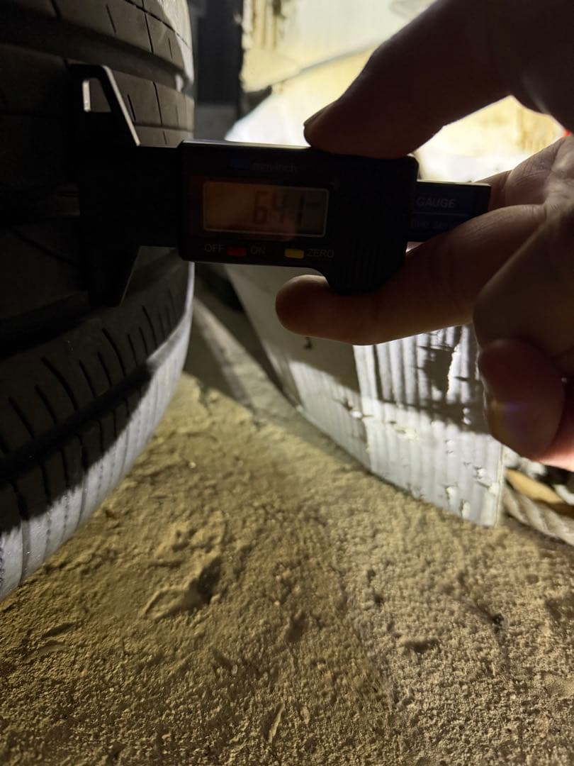 ④ ヴェゼル純正ホイール225/55/R18 1シーズン使用18インチ　４本