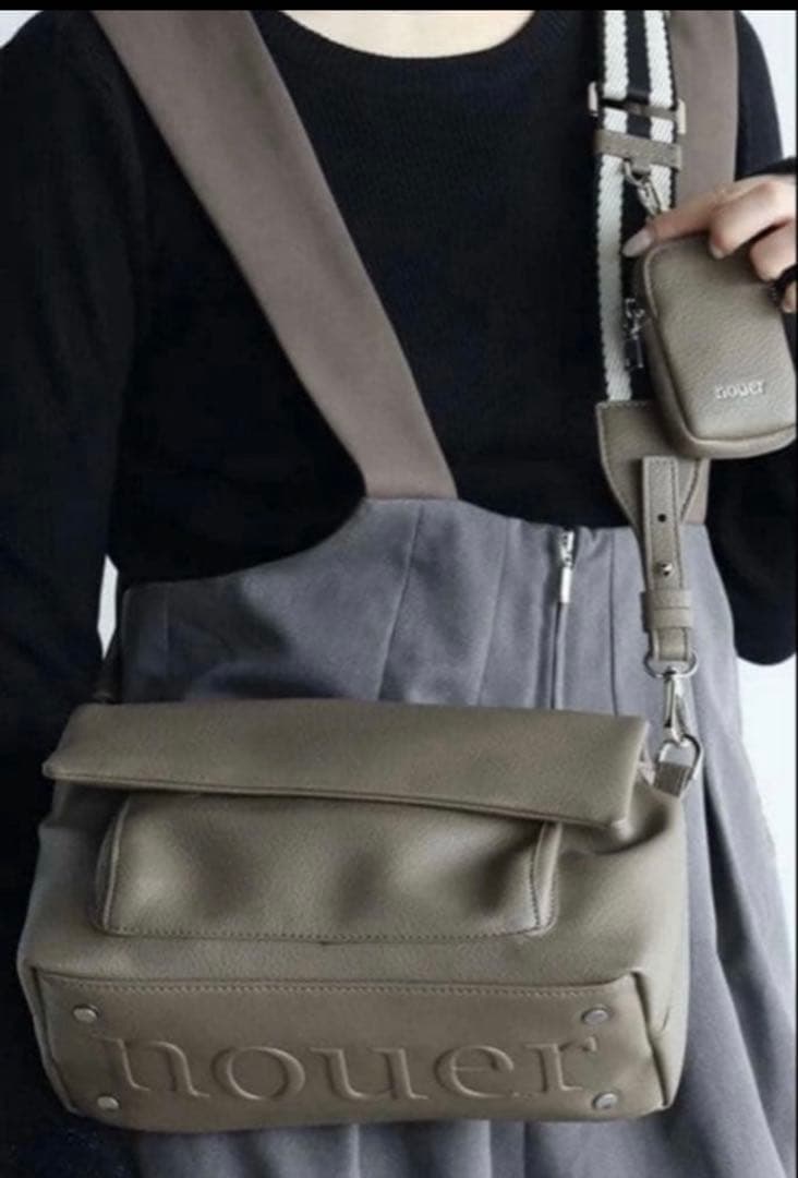 美品　nouer ショルダーバッグ ボトムエンボスロゴバッグ　値下げ不可
