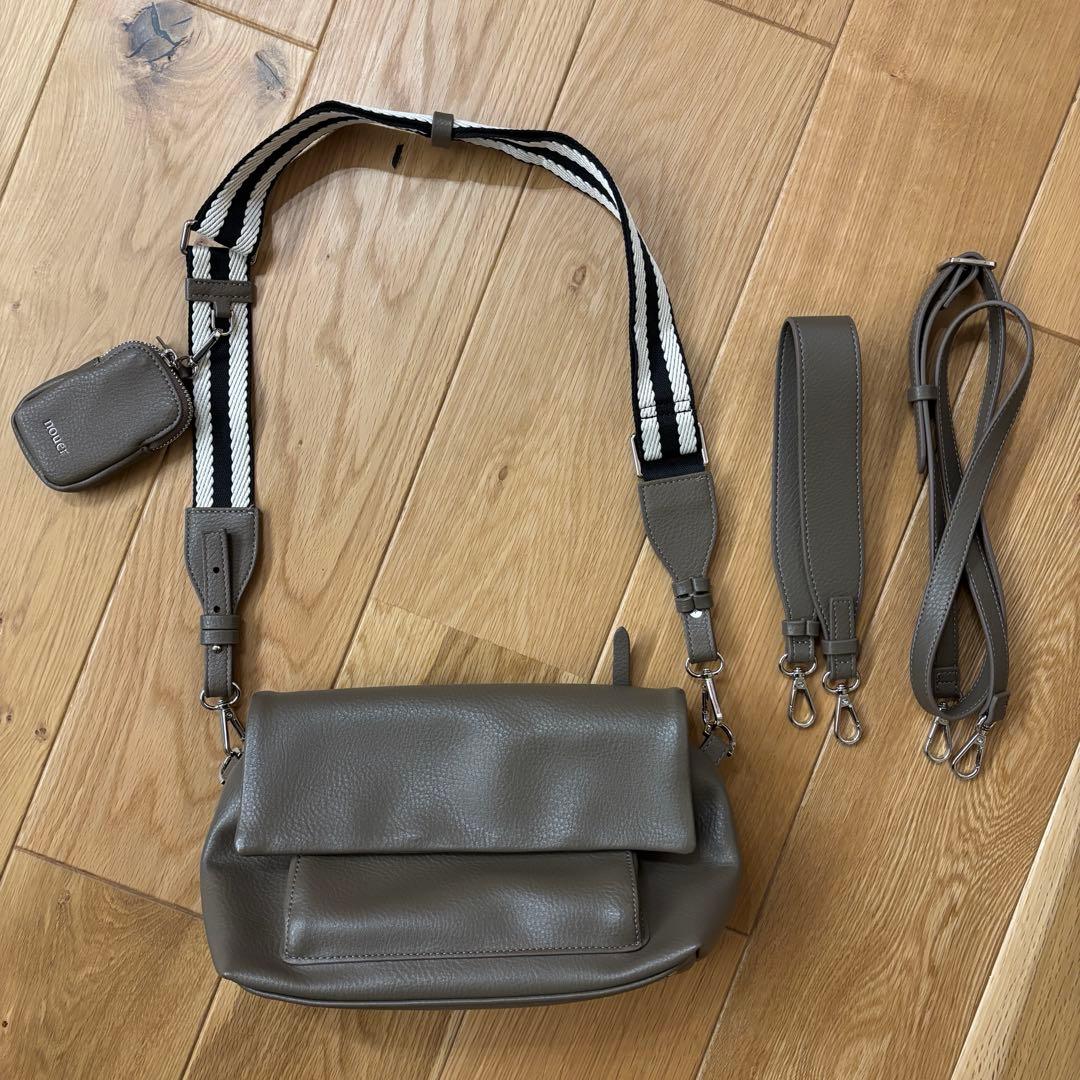 美品　nouer ショルダーバッグ ボトムエンボスロゴバッグ　値下げ不可