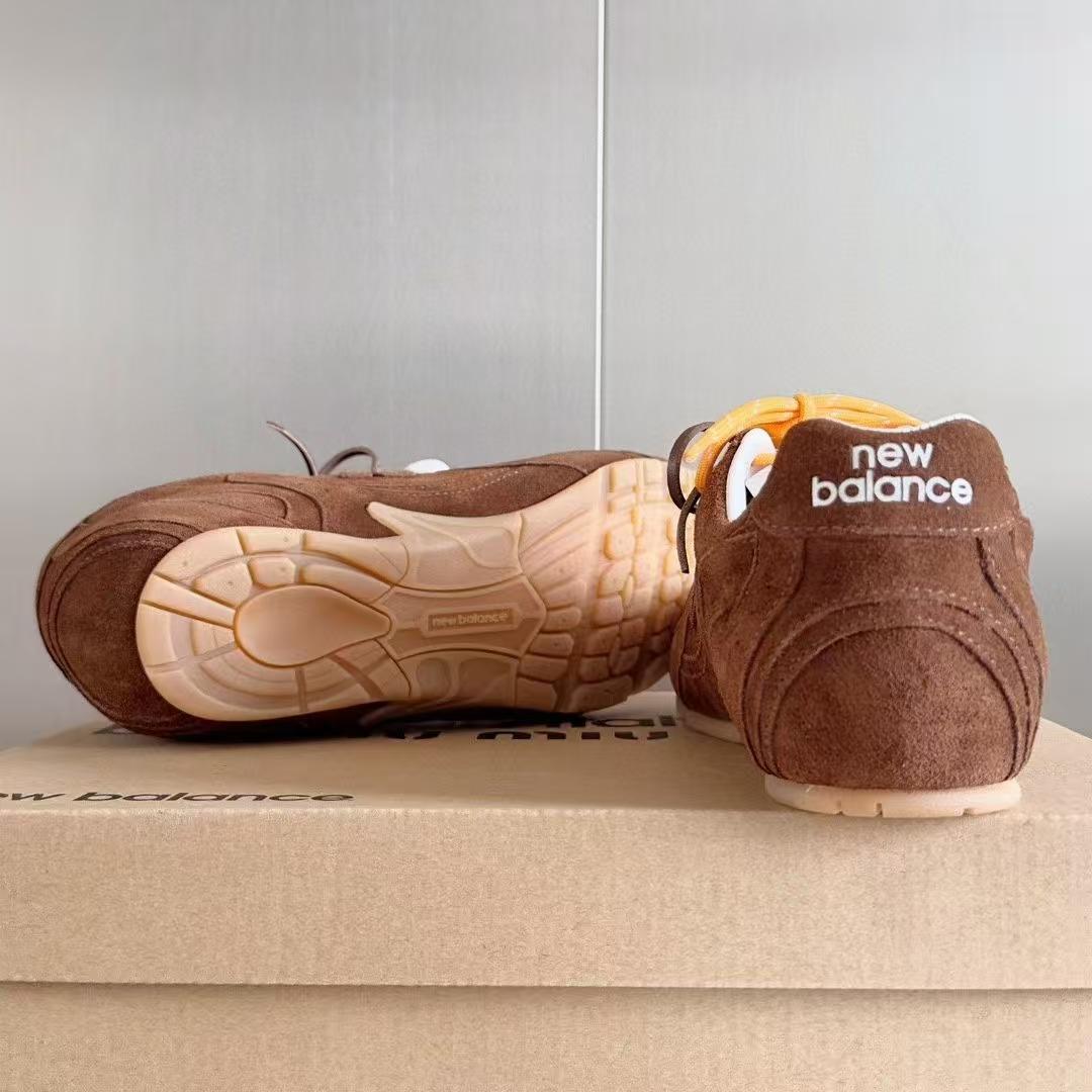 ミュウミュウ ニューバランス 530 23.5