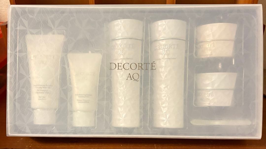 【未開封】コスメデコルテ　AQ ブライトラディアンスコフレI