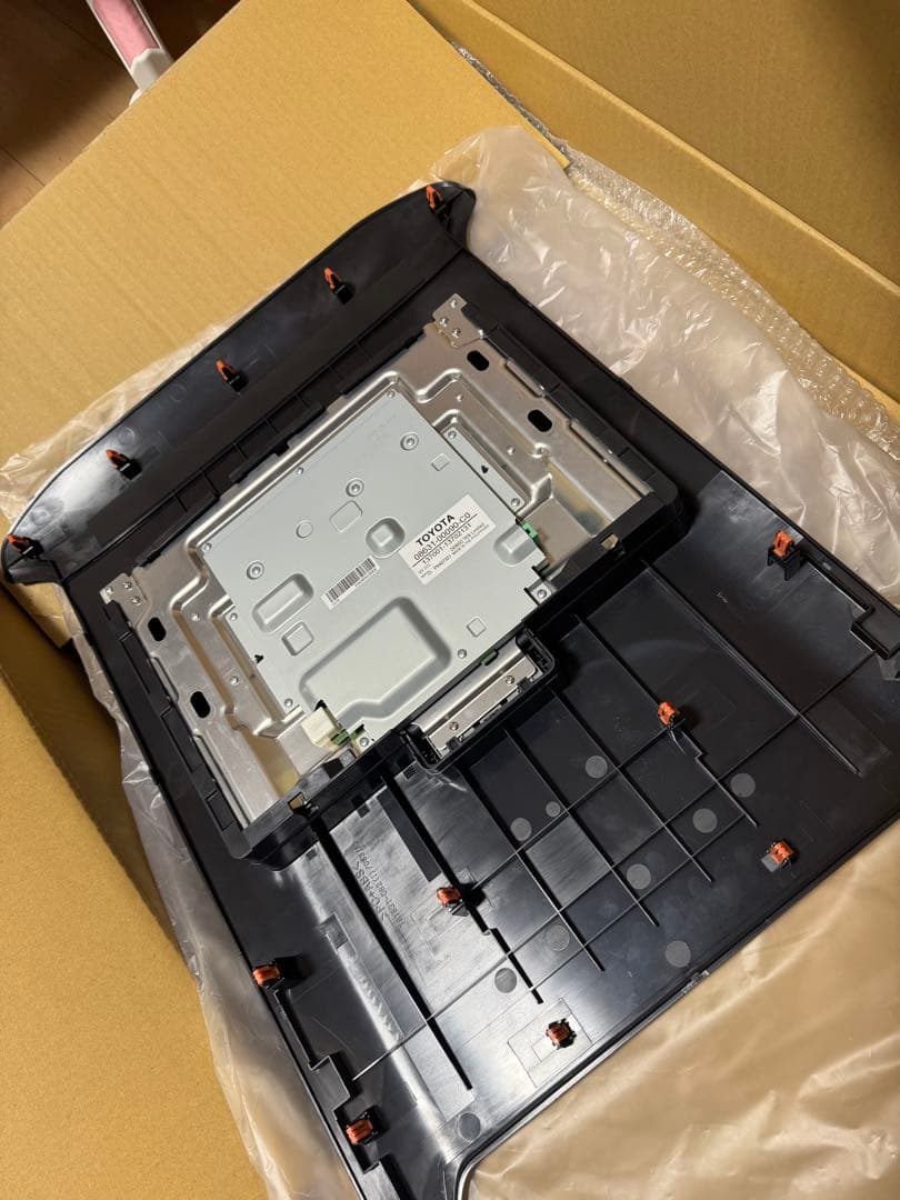 40アルファード　13.2型有機EL後席ディスプレイ、フィッティングキット