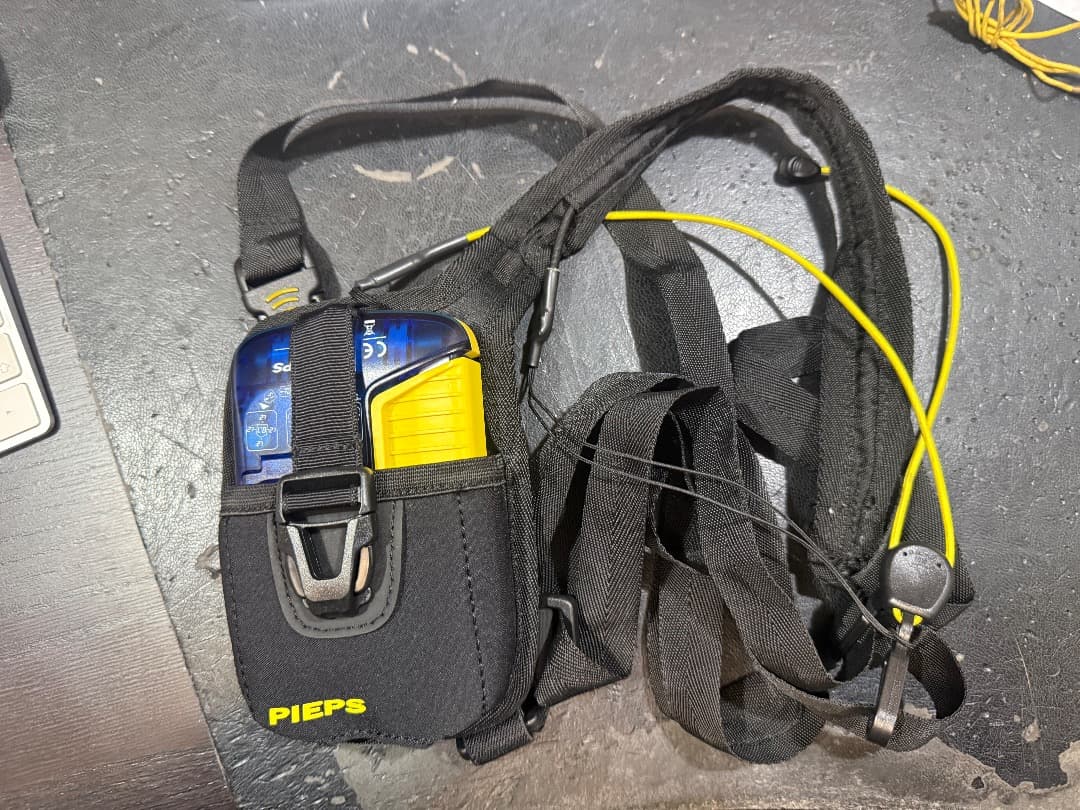 PIEPS Powder BT 雪崩 ビーコン　ピープス