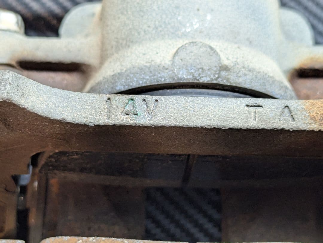 Keiワークス　HN22S　純正　ブレーキキャリパー　14V