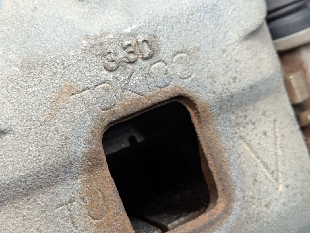 Keiワークス　HN22S　純正　ブレーキキャリパー　14V