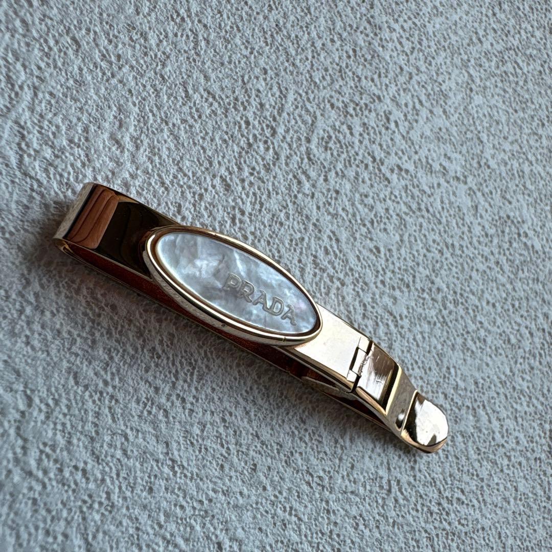 PRADA tieTack　プラダネクタイピン　 ロゴモチーフ プラダタイピン